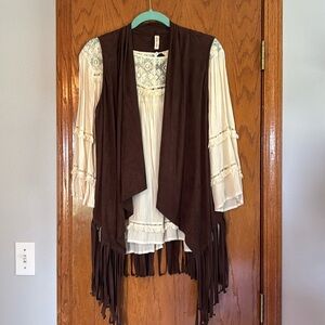 Adorable fringe jacket